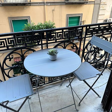 B&B Pantarei Napoli Buitenkant foto
